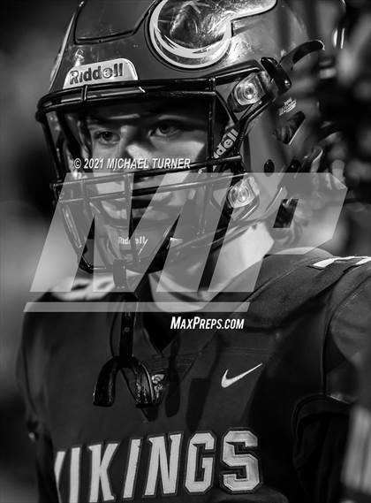 Thumbnail 1 in Eagle vs Coeur d'Alene (5A State Playoff) photogallery.