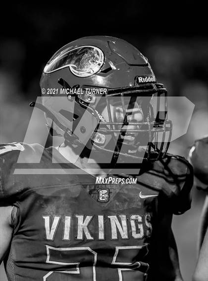 Thumbnail 3 in Eagle vs Coeur d'Alene (5A State Playoff) photogallery.