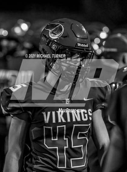 Thumbnail 1 in Eagle vs Coeur d'Alene (5A State Playoff) photogallery.
