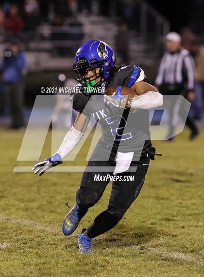 Thumbnail 3 in Eagle vs Coeur d'Alene (5A State Playoff) photogallery.