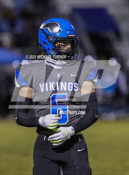 Thumbnail 2 in Eagle vs Coeur d'Alene (5A State Playoff) photogallery.