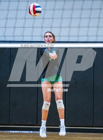 Thumbnail 1 in Ardrey Kell vs Cardinal Gibbons (Inaugural East vs West Clash) photogallery.
