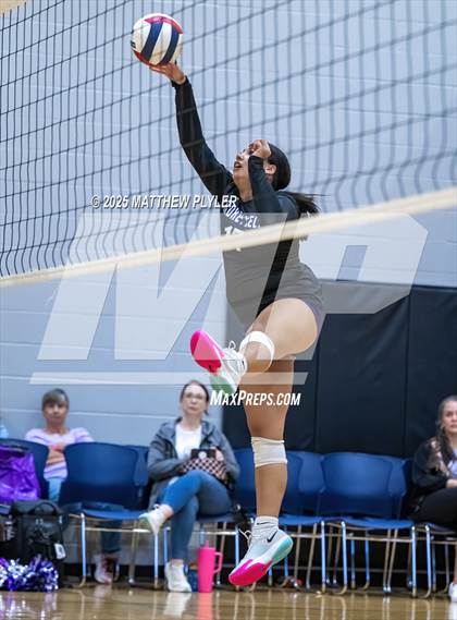 Thumbnail 1 in Ardrey Kell vs Cardinal Gibbons (Inaugural East vs West Clash) photogallery.
