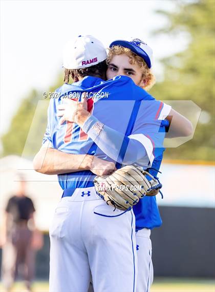 Thumbnail 3 in Greene Central vs. Burns (NCHSAA 2A Final Game 1) photogallery.