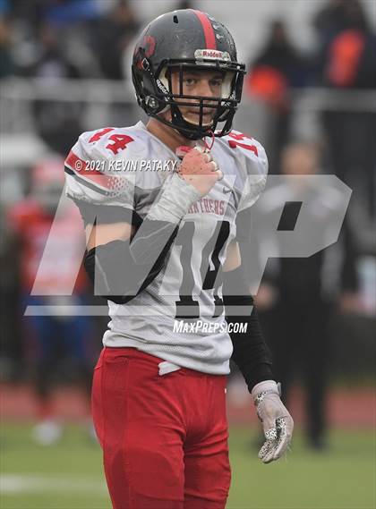 Thumbnail 2 in Cromwell/Portland vs. Bloomfield (CIAC Class S Final) photogallery.
