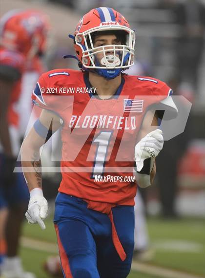 Thumbnail 2 in Cromwell/Portland vs. Bloomfield (CIAC Class S Final) photogallery.