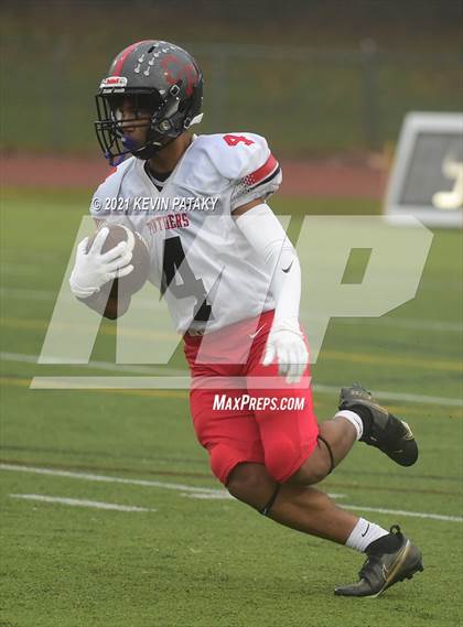 Thumbnail 2 in Cromwell/Portland vs. Bloomfield (CIAC Class S Final) photogallery.