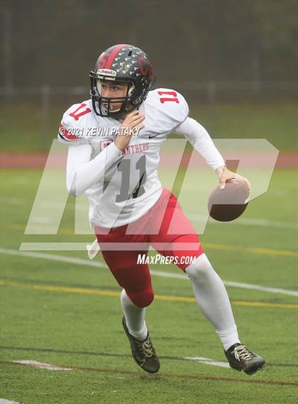 Thumbnail 1 in Cromwell/Portland vs. Bloomfield (CIAC Class S Final) photogallery.