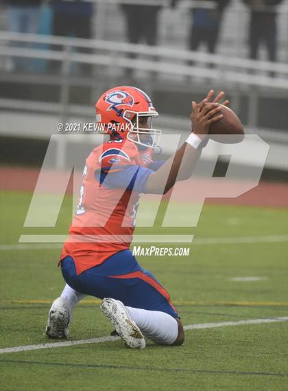 Thumbnail 2 in Cromwell/Portland vs. Bloomfield (CIAC Class S Final) photogallery.