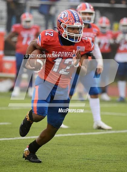 Thumbnail 1 in Cromwell/Portland vs. Bloomfield (CIAC Class S Final) photogallery.