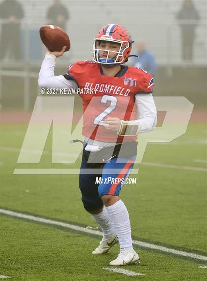 Thumbnail 1 in Cromwell/Portland vs. Bloomfield (CIAC Class S Final) photogallery.