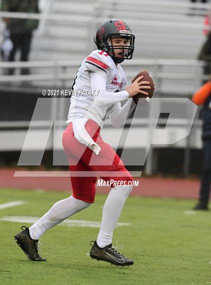 Thumbnail 3 in Cromwell/Portland vs. Bloomfield (CIAC Class S Final) photogallery.