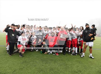 Thumbnail 1 in Cromwell/Portland vs. Bloomfield (CIAC Class S Final) photogallery.