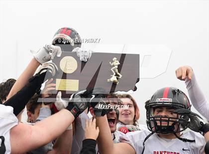 Thumbnail 1 in Cromwell/Portland vs. Bloomfield (CIAC Class S Final) photogallery.