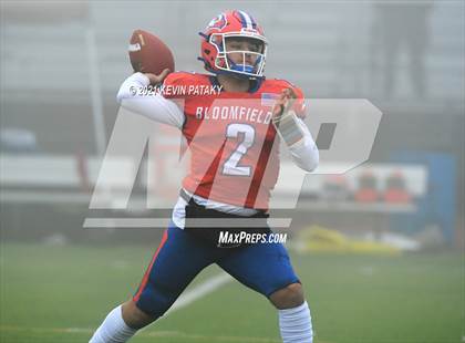 Thumbnail 3 in Cromwell/Portland vs. Bloomfield (CIAC Class S Final) photogallery.