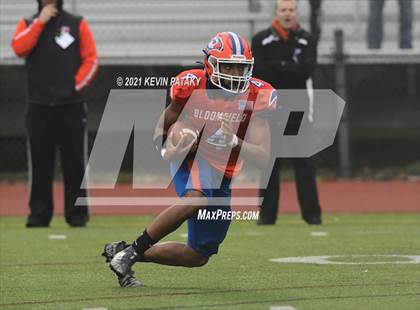 Thumbnail 1 in Cromwell/Portland vs. Bloomfield (CIAC Class S Final) photogallery.