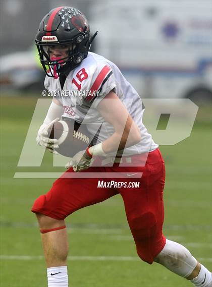 Thumbnail 2 in Cromwell/Portland vs. Bloomfield (CIAC Class S Final) photogallery.