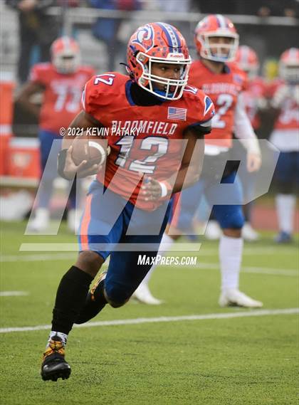 Thumbnail 2 in Cromwell/Portland vs. Bloomfield (CIAC Class S Final) photogallery.