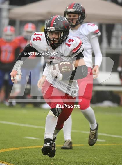 Thumbnail 2 in Cromwell/Portland vs. Bloomfield (CIAC Class S Final) photogallery.