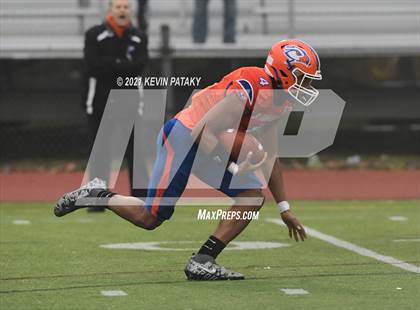 Thumbnail 1 in Cromwell/Portland vs. Bloomfield (CIAC Class S Final) photogallery.