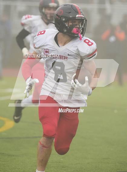 Thumbnail 1 in Cromwell/Portland vs. Bloomfield (CIAC Class S Final) photogallery.