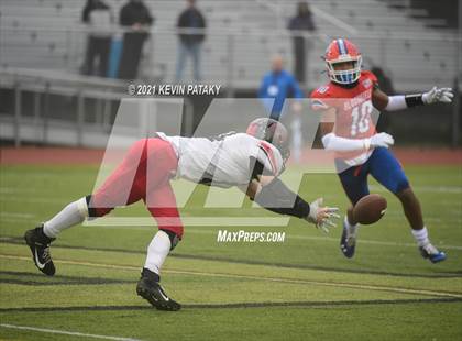 Thumbnail 3 in Cromwell/Portland vs. Bloomfield (CIAC Class S Final) photogallery.