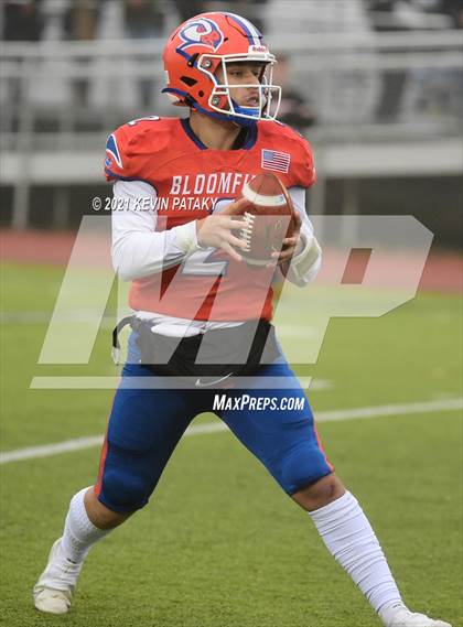 Thumbnail 1 in Cromwell/Portland vs. Bloomfield (CIAC Class S Final) photogallery.