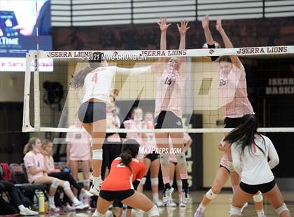 Thumbnail 3 in Mater Dei @ JSerra Catholic photogallery.