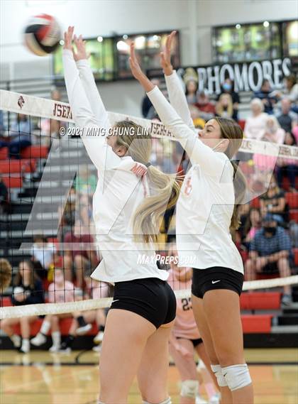 Thumbnail 1 in Mater Dei @ JSerra Catholic photogallery.