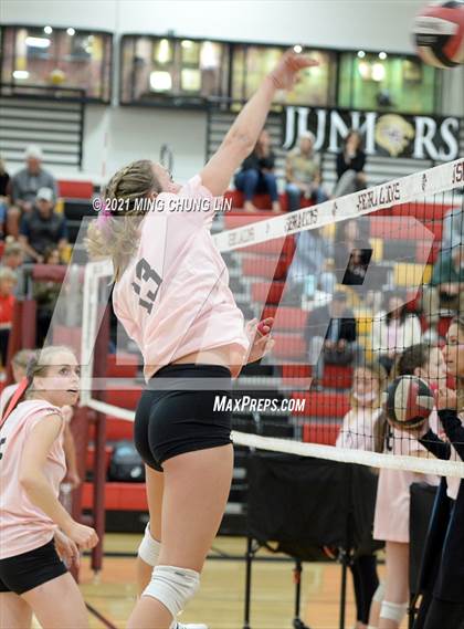 Thumbnail 1 in Mater Dei @ JSerra Catholic photogallery.