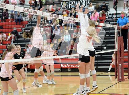 Thumbnail 3 in Mater Dei @ JSerra Catholic photogallery.