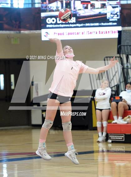 Thumbnail 1 in Mater Dei @ JSerra Catholic photogallery.