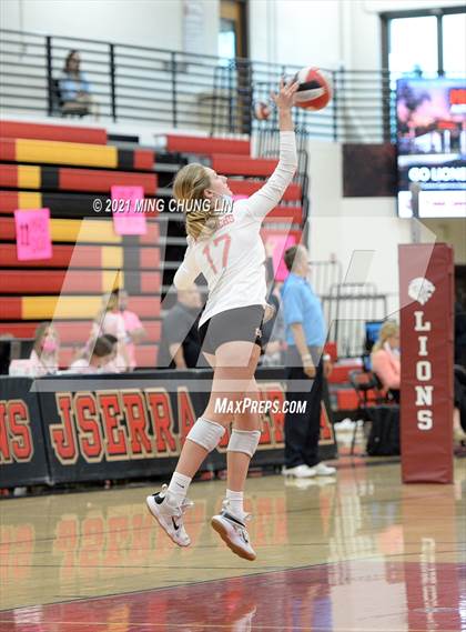 Thumbnail 1 in Mater Dei @ JSerra Catholic photogallery.