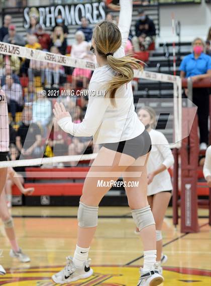 Thumbnail 1 in Mater Dei @ JSerra Catholic photogallery.