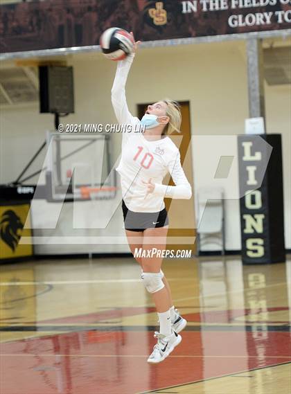 Thumbnail 3 in Mater Dei @ JSerra Catholic photogallery.