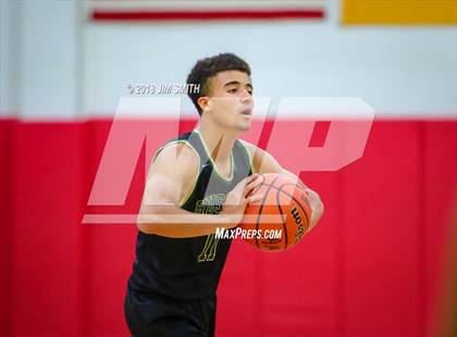 Thumbnail 2 in Hope Christian vs. Manzano (Albuquerque Academy Joe Armijo Basketball Classic) photogallery.