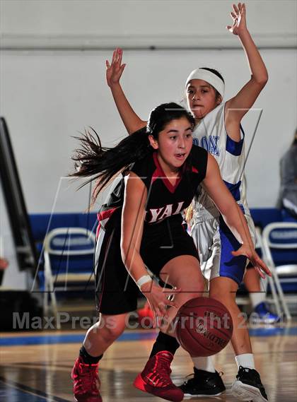 Thumbnail 2 in Ayala @ Charter Oak photogallery.