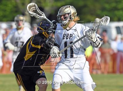 Thumbnail 2 in Bayport-Blue Point vs Sayville (Section 11 Class B Semifinal) photogallery.