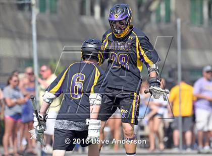 Thumbnail 3 in Bayport-Blue Point vs Sayville (Section 11 Class B Semifinal) photogallery.
