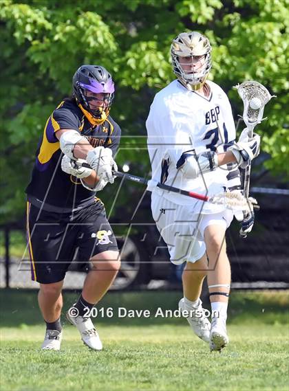 Thumbnail 1 in Bayport-Blue Point vs Sayville (Section 11 Class B Semifinal) photogallery.