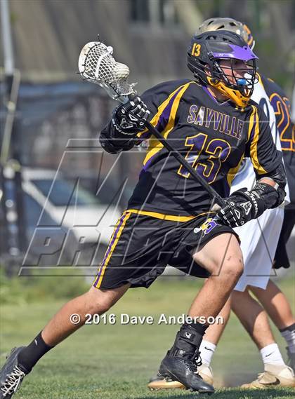Thumbnail 3 in Bayport-Blue Point vs Sayville (Section 11 Class B Semifinal) photogallery.