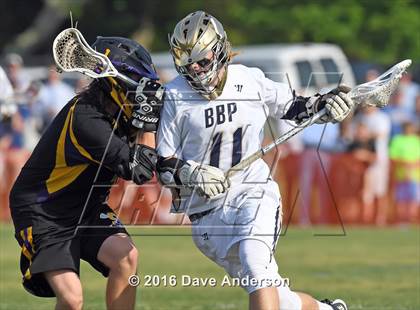 Thumbnail 3 in Bayport-Blue Point vs Sayville (Section 11 Class B Semifinal) photogallery.