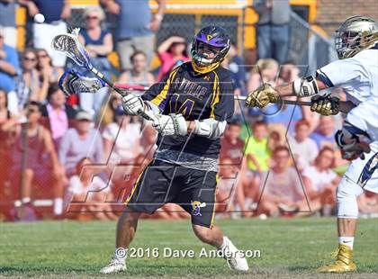 Thumbnail 1 in Bayport-Blue Point vs Sayville (Section 11 Class B Semifinal) photogallery.