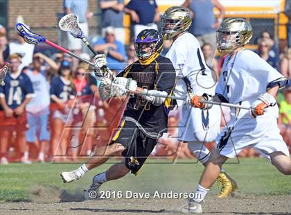 Thumbnail 1 in Bayport-Blue Point vs Sayville (Section 11 Class B Semifinal) photogallery.