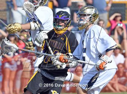 Thumbnail 3 in Bayport-Blue Point vs Sayville (Section 11 Class B Semifinal) photogallery.
