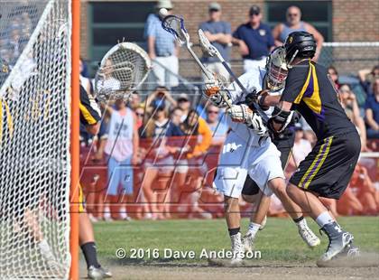 Thumbnail 3 in Bayport-Blue Point vs Sayville (Section 11 Class B Semifinal) photogallery.