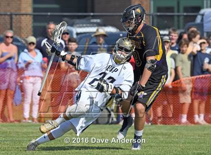 Thumbnail 3 in Bayport-Blue Point vs Sayville (Section 11 Class B Semifinal) photogallery.