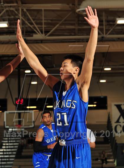 Thumbnail 1 in Irvington vs. La Quinta (MaxPreps Holiday Classic) photogallery.