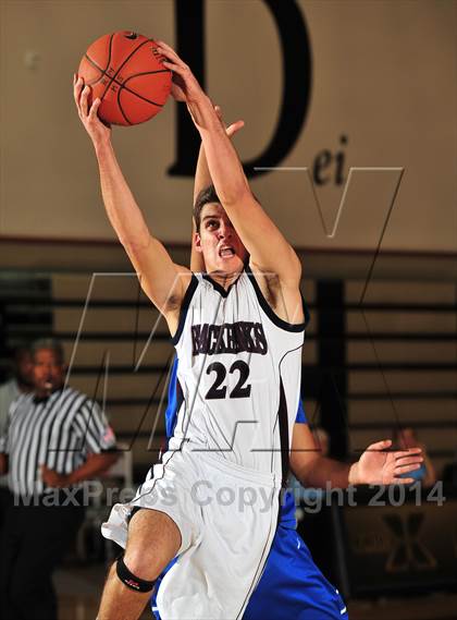 Thumbnail 1 in Irvington vs. La Quinta (MaxPreps Holiday Classic) photogallery.