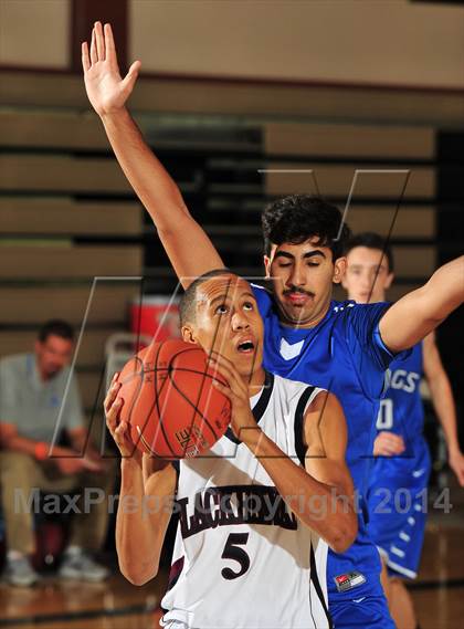 Thumbnail 1 in Irvington vs. La Quinta (MaxPreps Holiday Classic) photogallery.